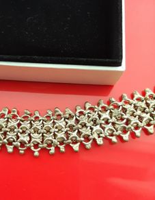 Vintage bracelet colour gold