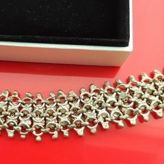 Vintage bracelet colour gold