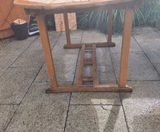 Extendable Wooden Garden Table, 4 Matching Chairs & 2 Furniture Covers