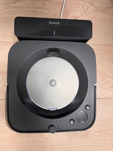 iRobot Braava m6 Robot Mop - Excellent Working Order + Extras