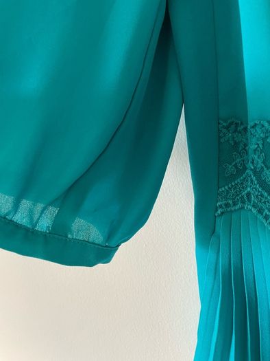 Dunnes Ladies top colour aqua size 14