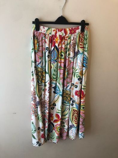 Zara floral skirt (medium)