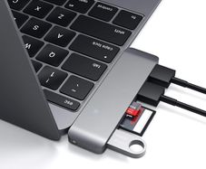 Type-C USB 3.0 3-in-1 Combo Hub and Card Reader