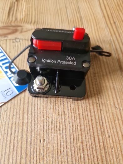3 x Circuit Breakers 30a  - 12v (12-36v)