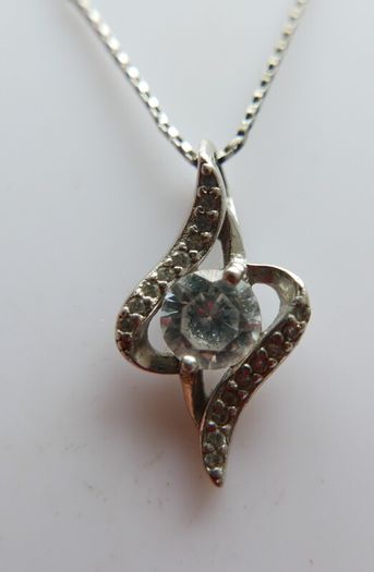 Vintage 925 Sterling Silver Ornate Clear Stone  Pendant & Necklace length 20" - 3g