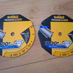 DeWALT Extreme Metal 230mm Diamond Cutting Discs