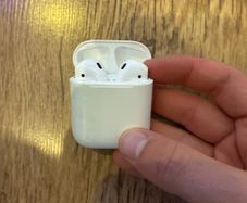 Airpods 2nd Gen