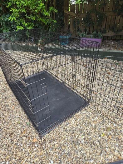 Dog crate