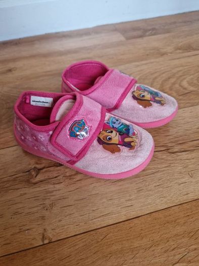 slippers for girl size 11 UK