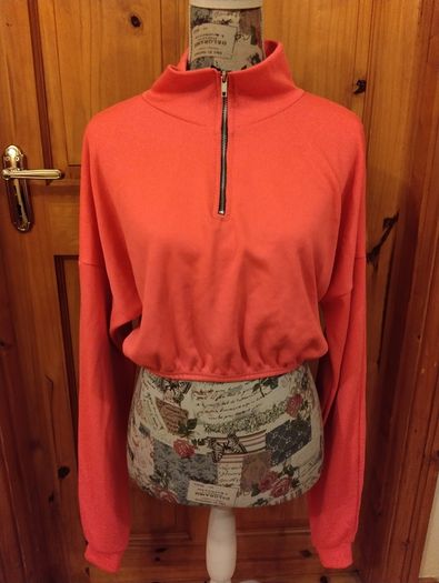 prettylittlethings Pink Zip Up Cropped top jumper