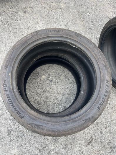 255/45/20 tyres