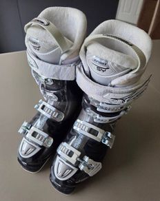 Atomic Womens Ski Boots (size 25.0, EU 39/40)