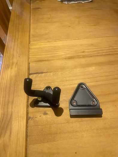 Guitar mount rail