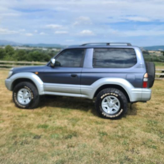 Toyota Land Cruiser 2000