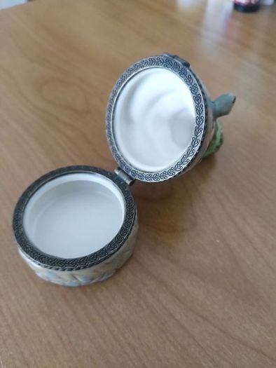 trinket holder