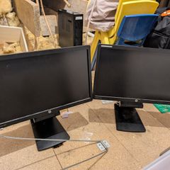 HP EliteDisplay E201 20-inch LED-backlit LCD monitor x 2