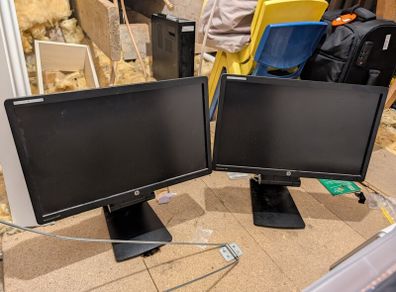 HP EliteDisplay E201 20-inch LED-backlit LCD monitor x 2