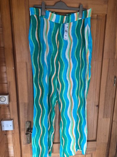 ladies wide leg wavy print trousers mango bnwt