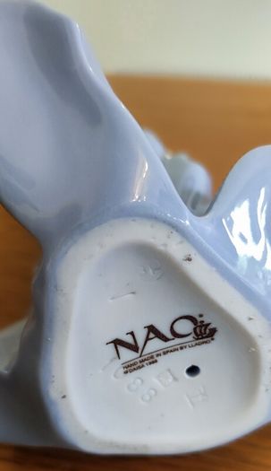 VINTAGE Lladro Nao Porcelain Figurine Girl with Dove