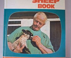 The TV Vet / Sheep Book/ Farming Press / 1982