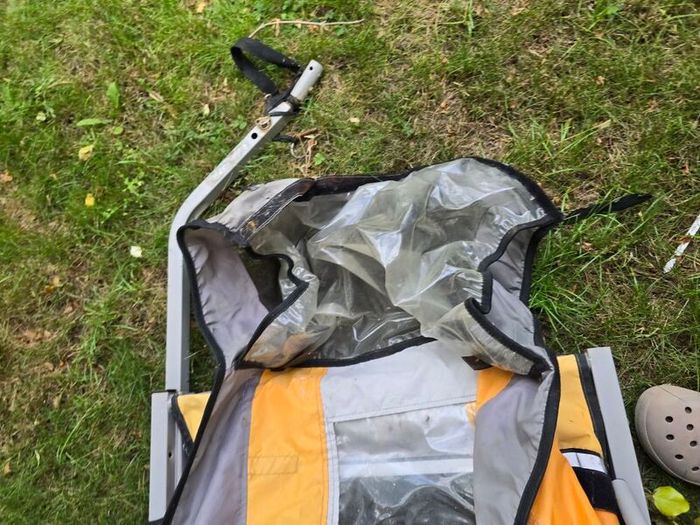 Bicycle trailer