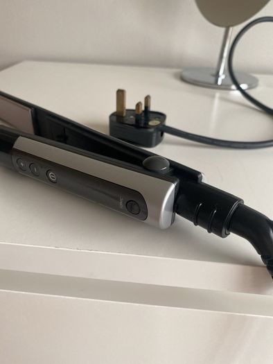 Philips HP8361 Ionic Hair Straightener with Ceramic Plates