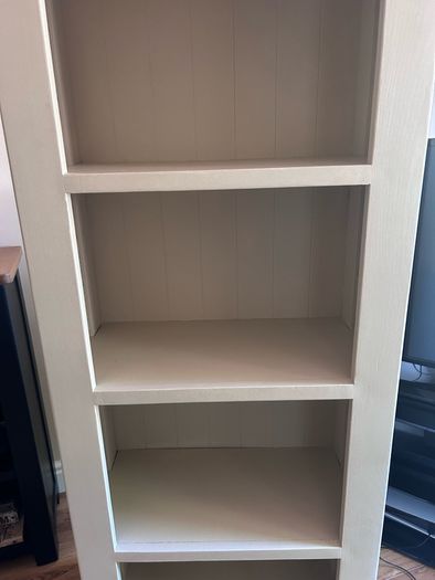 Tall bookcase/shelf unit