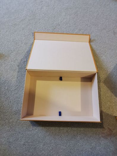 Louis Vuitton box