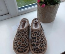 (New) Next Kids Animal Print Slippers Size Junior 8