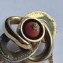 10ct gold antique brooch Image 2