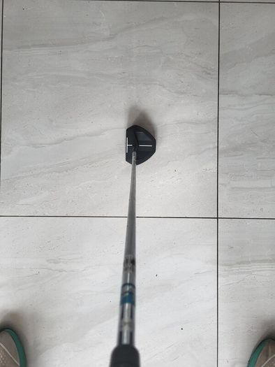 Centre shafted mallet putter