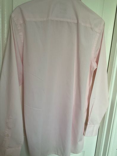 Daniel Hechter long-sleeved formal dress shirt in pastel light pink Collar Size: 15