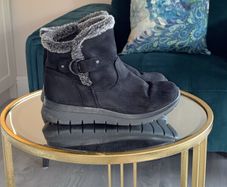 Comfortable and Cosy Ankle Boots from Dunnes Stores Size: UK 5 / EU 38