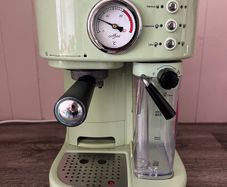 coffee machine with milk frother