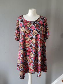 Enmain pink & multicolour top, Size 20-22