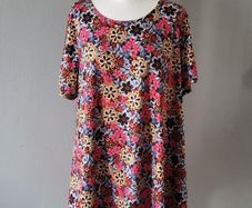 Enmain pink & multicolour top, Size 20-22