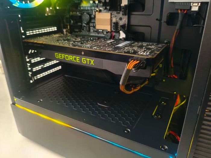 Gaming Pc Gtx 1080, I7 6700, 16gb Ram