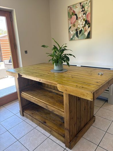 Kitchen Island