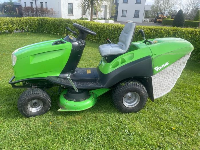 Ride on Lawnmower