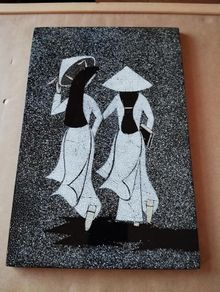 Hand Crafted Lacquer Art - Eggshell Inlaid -Girls in Vietnamese national costume