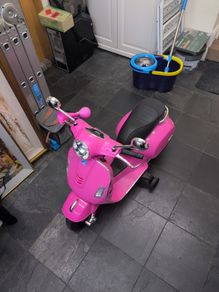Kids Vespa