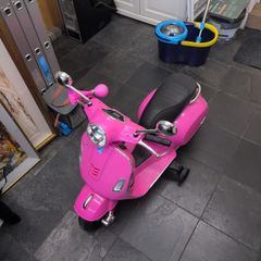 Kids Vespa
