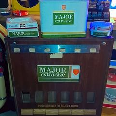 Vintage Wooden Major cigarette vending machine