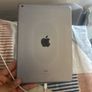 IPad 2018 9.7 Image 2