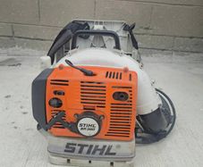 Stihl BR380 leaf blower