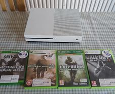 Xbox One S + 4 Call of Duty