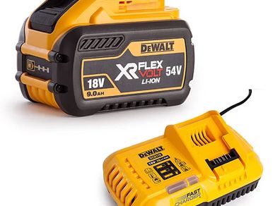 Dewalt Dcb547 54v 9.0ah Xr Flexvolt Battery + Dcb118 Fast Charger