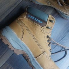Dunlop steel toe boots size 37