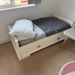 Mamas and Papas Cot / Bed