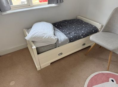 Mamas and Papas Cot / Bed
